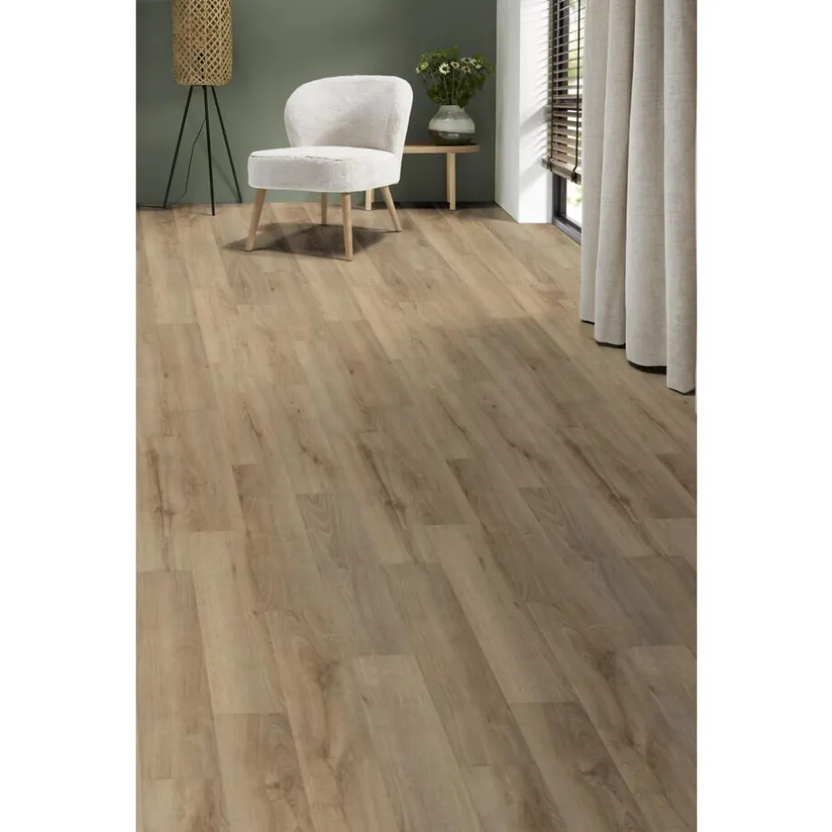 plak-pvc-plano-naturel-eiken-v-OFjqQzjr-2.webp Online Kwantum Plak PVC Plano Naturel Eiken Visgraat Je Berekent Hoeveel Meters Je Nodig Hebt Door Lengte En Breedte In Te Vullen