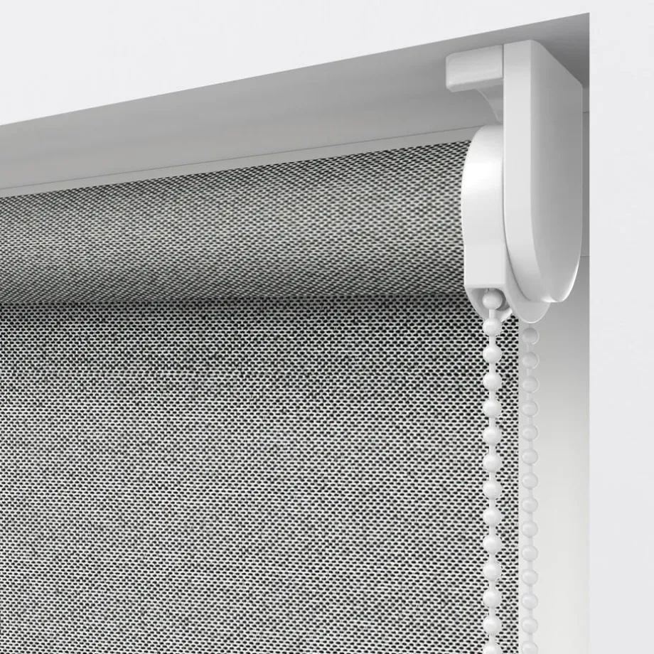 rolgordijn-livia-zwart-ambeMCKa-2.webp Sale Kwantum Rolgordijn Livia Zwart